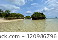 Clear water, blue sky, white sand beach 120986796