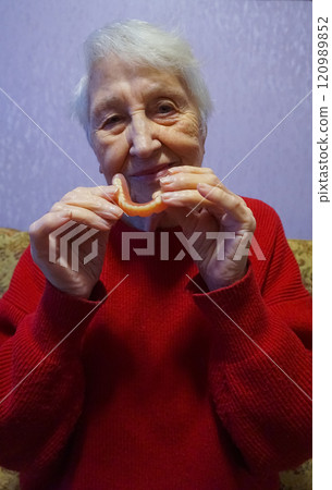 flexible nylon denture 120989852