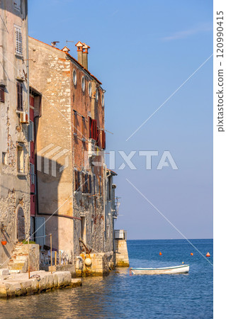 Rovinj, Croatia old town, houses in water Rovinj, Croatia old town, houses in water 120990415