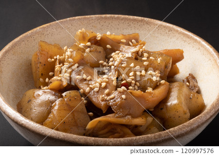 煮舞茸和蒟蒻 煮舞茸和蒟蒻 120997576