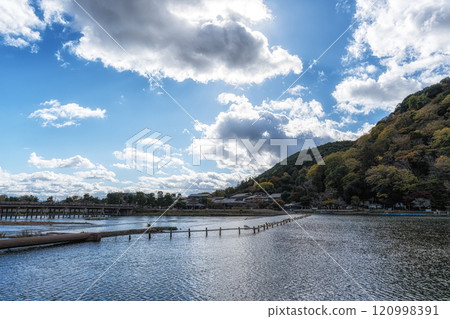 Togetsukyo Bridge over Katsura River 120998391