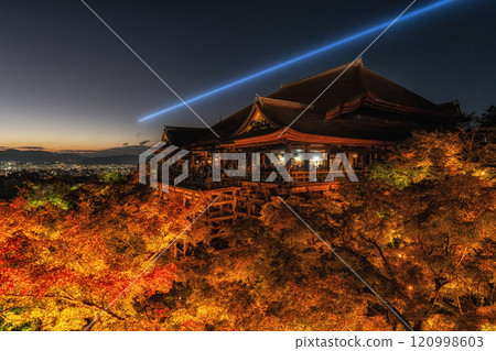 Kiyomizudera at Night Autumn Season Kiyomizudera at Night Autumn Season 120998603