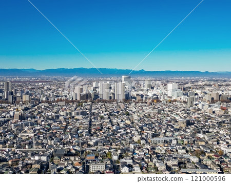 「埼玉縣」無人機從上空捕捉晴空和見沼稻田 121000596