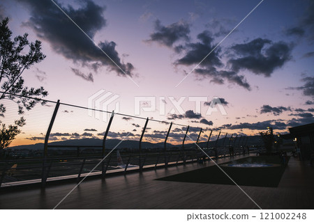 [伊丹機場]美麗的日落景色令人印象深刻 121002248