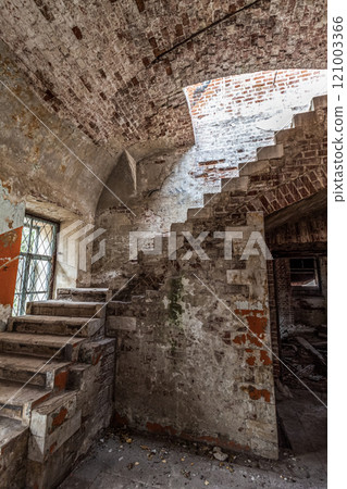 The ruins of a building 121003366
