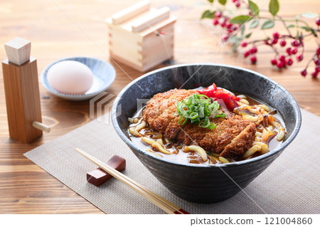 Katsu curry udon (special curry udon made with udon broth) 121004860