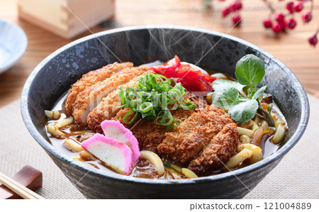 Katsu curry udon (special curry udon made with udon broth) Katsu curry udon (special curry udon made with udon broth) 121004889