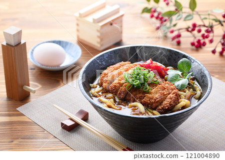 Katsu curry udon (special curry udon made with udon broth) 121004890