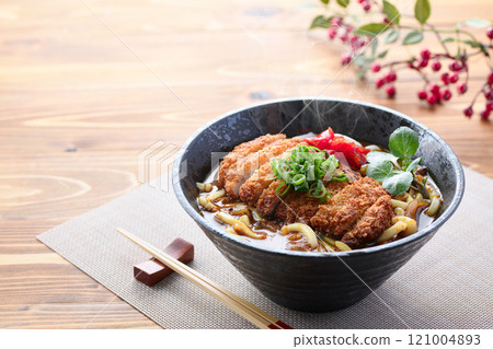 Katsu咖哩烏龍麵（特製咖哩烏龍麵佐烏龍麵湯） 121004893