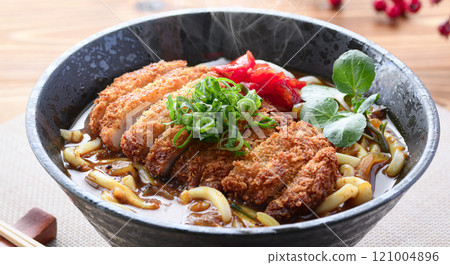 Katsu curry udon (special curry udon made with udon broth) Katsu curry udon (special curry udon made with udon broth) 121004896