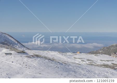 Tateyama Mountain Range 121005159