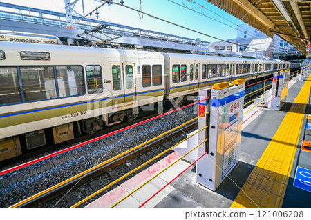 JR西日本滑動月台門視圖 JR西日本滑動月台門視圖 121006208