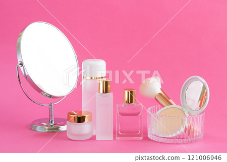 Makeup accessories and cosmetic bottles 121006946