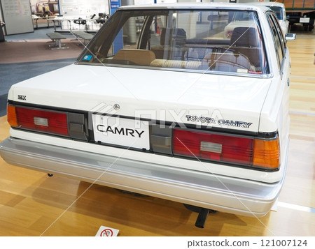 展車豐田凱美瑞 121007124