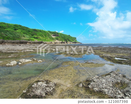 Scenery of John Manjiro Beach, Itoman, Okinawa Prefecture Scenery of John Manjiro Beach, Itoman, Okinawa Prefecture 121007398