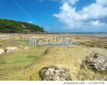 沖繩縣絲滿市約翰萬次郎海灘風景 沖繩縣絲滿市約翰萬次郎海灘風景 121007399