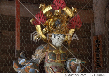 The statues of the four heavenly kings in the Sanmon Gate of the Daihonzan Eiheiji temple near Fukui Japan 121008689