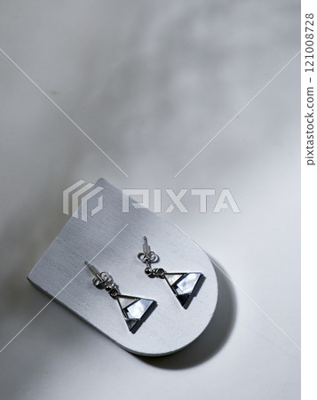 Accessories table photo Accessories table photo 121008728