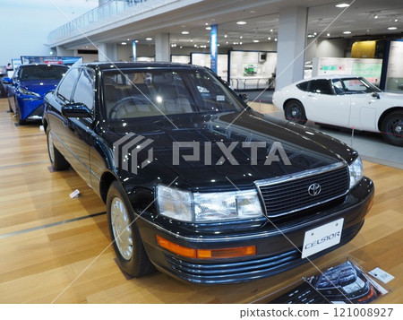 Display vehicle: Toyota Celsior Display vehicle: Toyota Celsior 121008927