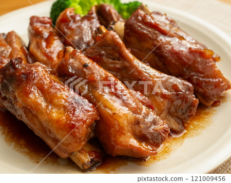 Braised pork spare ribs Braised pork spare ribs 121009456