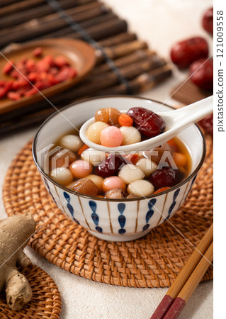 桂圓 紅棗 湯圓 冬至 紅色 白色 粉色 Tang yuan タンユエン 団子 桂圓 紅棗 湯圓 冬至 紅色 白色 粉色 Tang yuan タンユエン 団子 121009558