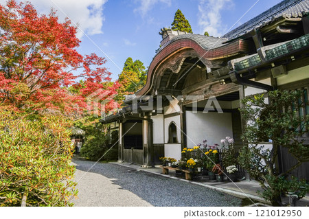 京都大原秋季三千院迎賓館入口 121012950