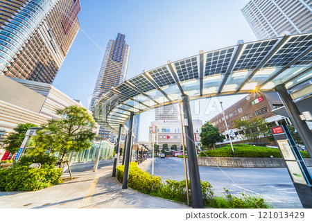 Cityscape in front of Musashi-Kosugi Station in Kawasaki [Kawasaki City, Kanagawa Prefecture] 121013429