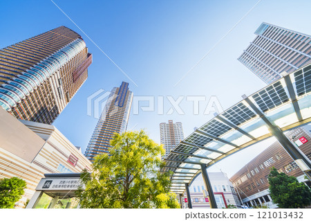 俯瞰武藏小杉塔公寓大樓的川崎城市景觀[神奈川縣川崎市] 121013432