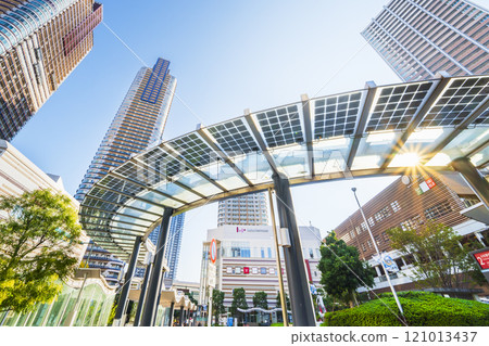 俯瞰武藏小杉塔公寓大樓的川崎城市景觀[神奈川縣川崎市] 121013437