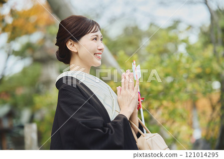 一個女人去參觀 121014295