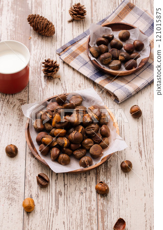 A scene where sweet nights are emotionally plated A scene where sweet nights are emotionally plated 121015875