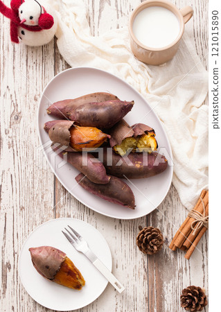 Warm sweet potatoes and winter themed plating Warm sweet potatoes and winter themed plating 121015890