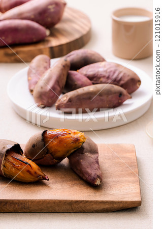 Warm sweet potatoes and winter themed plating Warm sweet potatoes and winter themed plating 121015916