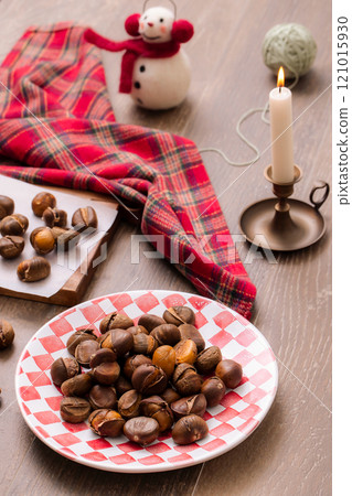 Chestnuts plated with a winter concept 121015930