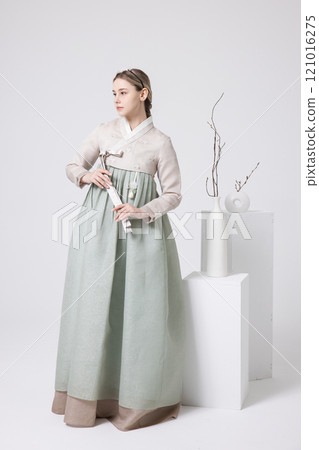 A foreign woman wearing traditional Korean hanbok 121016275
