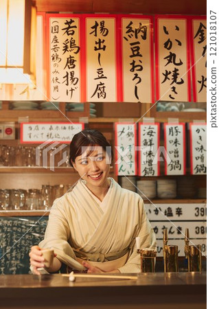 穿著和服的美麗居酒屋老闆娘攝影合作：田村大澤 121018107