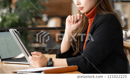 Woman doing desk work / business woman 121022225
