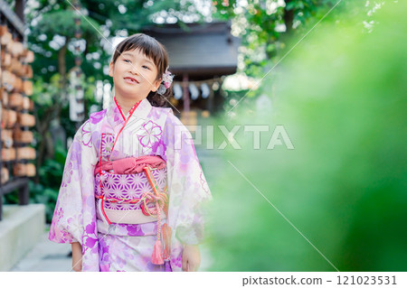 穿和服的女孩(七五座山) 穿和服的女孩(七五座山) 121023531