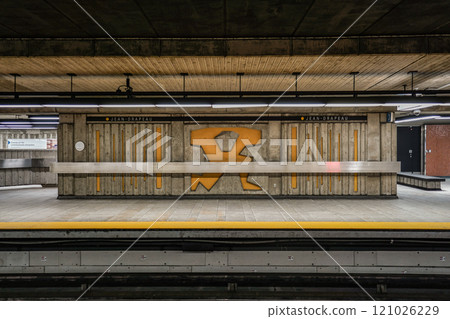Art at Jean-Drapeau Station 121026229