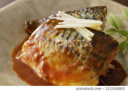 Simmered mackerel with mackerel 121026902