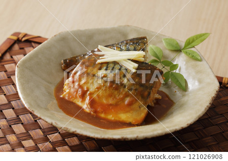 Simmered mackerel with mackerel 121026908