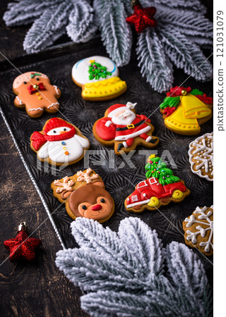 Christmas homemade gingerbread cookies with icing Christmas homemade gingerbread cookies with icing 121031079