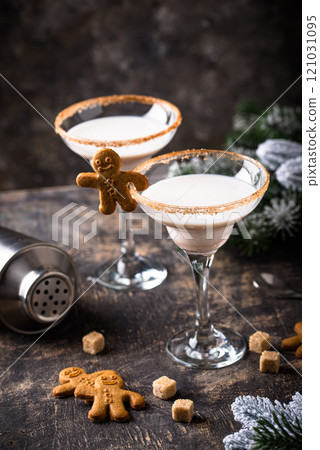 Christmas winter creamy cocktail eggnog 121031095