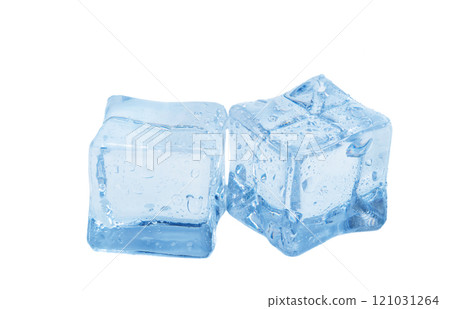 ice cubes isolated 121031264