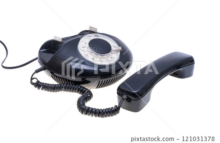 black retro telephone isolated 121031378