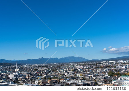 富士市的天空晴朗 富士市的天空晴朗 121033188