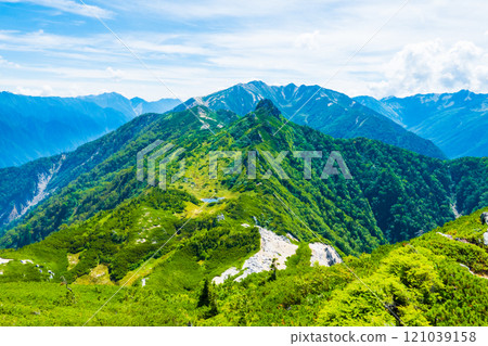 Climbing Mt. Eboshi and Mt. Minamizawa in summer (view of Mt. Eboshi from the summit of Mt. Minamizawa) 121039158
