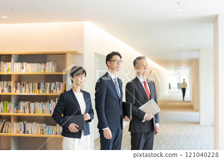 Business people lined up in the office 121040228