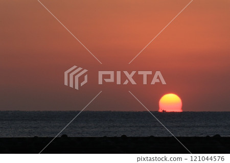 Sunrise Sunrise 121044576