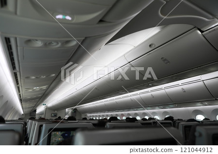 飛機機艙 121044912